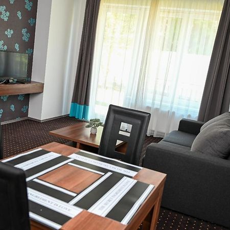Apartament Lara Five Hajdúszoboszló Zewnętrze zdjęcie
