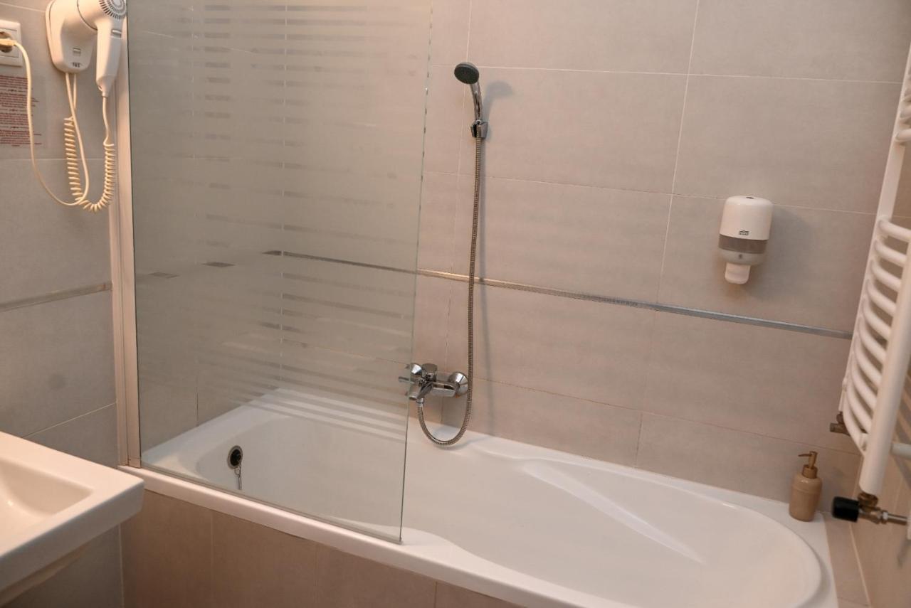 Apartament Lara Five Hajdúszoboszló Zewnętrze zdjęcie